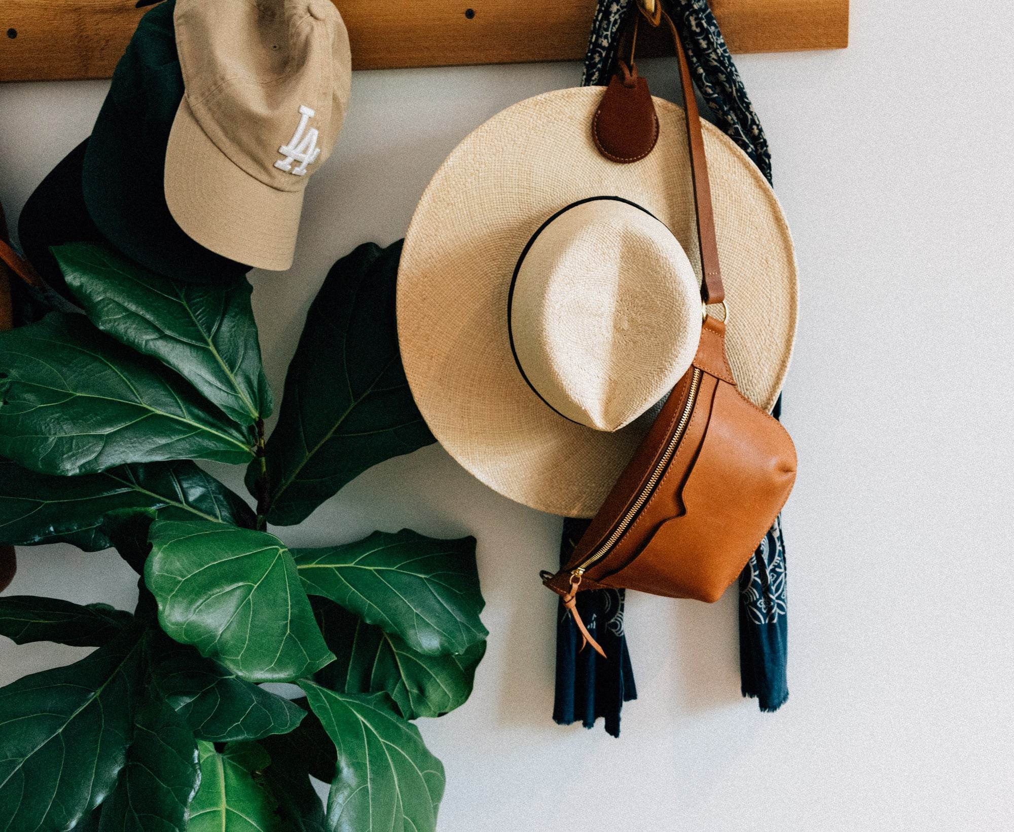 Die Sling Bag